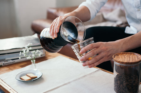 Hario V60 02 Decanter Dripper - Drips