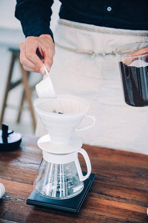 Hario V60 02 Ceramic Dripper Set White - Drips  